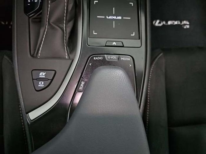 Lexus UX 250h Premium 135 kW (184 CV) Vehículo usado en Madrid - 26 Lexus UX 250h Premium 135 kW (184 CV) Vehículo usado en Madrid - 26