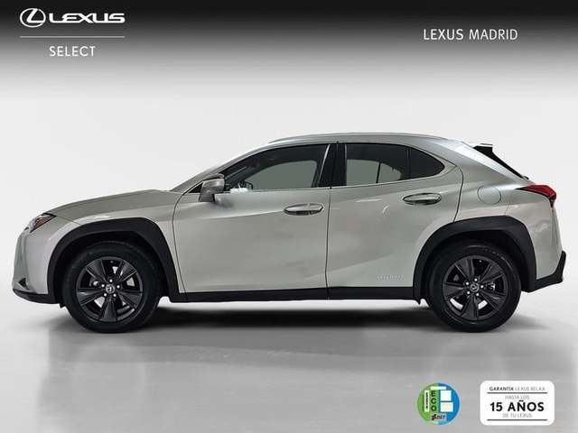 Lexus UX 250h Business Navigation 2WD 135 kW (184 CV) Vehículo usado en Madrid - 3