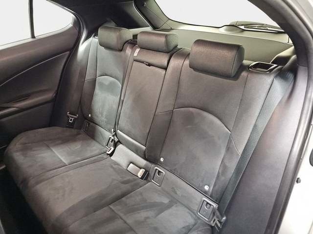 Lexus UX 250h Business Navigation 2WD 135 kW (184 CV) Vehículo usado en Madrid - 8 Lexus UX 250h Business Navigation 2WD 135 kW (184 CV) Vehículo usado en Madrid - 8