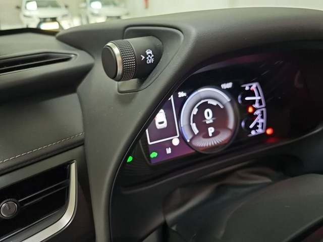 Lexus UX 250h Business Navigation 2WD 135 kW (184 CV) Vehículo usado en Madrid - 18 Lexus UX 250h Business Navigation 2WD 135 kW (184 CV) Vehículo usado en Madrid - 18