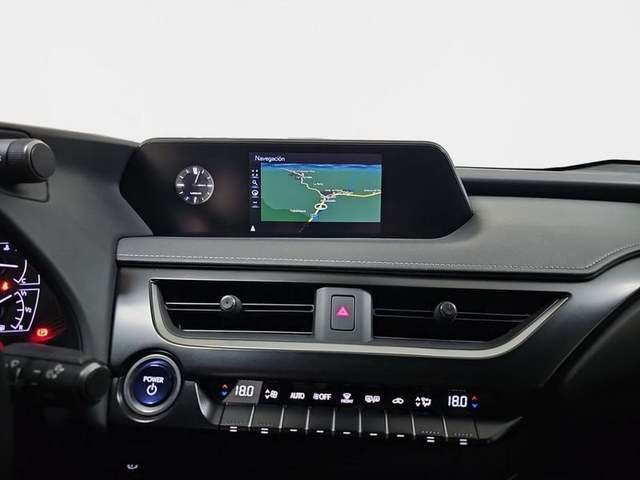 Lexus UX 250h Business Navigation 2WD 135 kW (184 CV) Vehículo usado en Madrid - 21 Lexus UX 250h Business Navigation 2WD 135 kW (184 CV) Vehículo usado en Madrid - 21