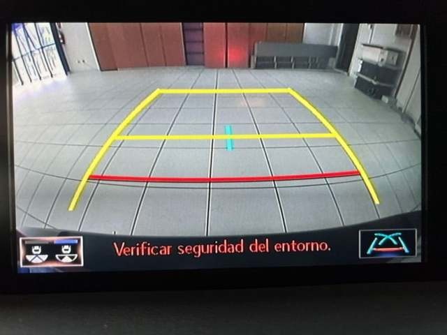 Lexus UX 250h Business 2WD 135 kW (184 CV) Vehículo usado en Madrid - 23