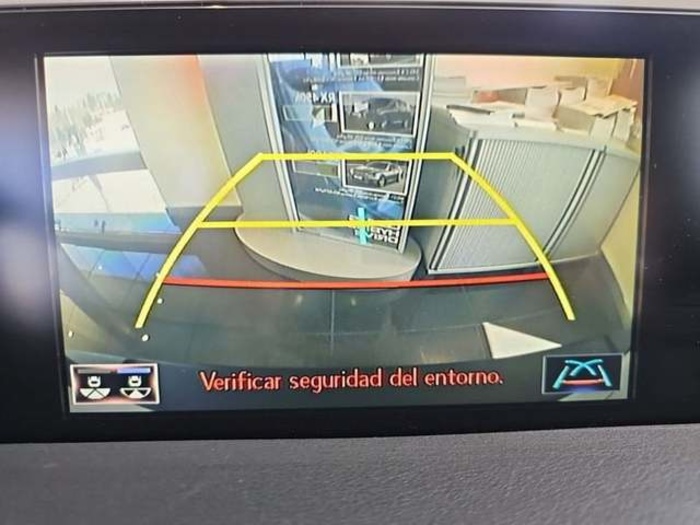 Lexus UX 250h Business 2WD 135 kW (184 CV) Vehículo usado en Madrid - 19 Lexus UX 250h Business 2WD 135 kW (184 CV) Vehículo usado en Madrid - 19