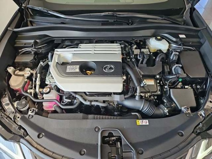 Lexus UX 250h Business 2WD 135 kW (184 CV) Vehículo usado en Madrid - 32 Lexus UX 250h Business 2WD 135 kW (184 CV) Vehículo usado en Madrid - 32