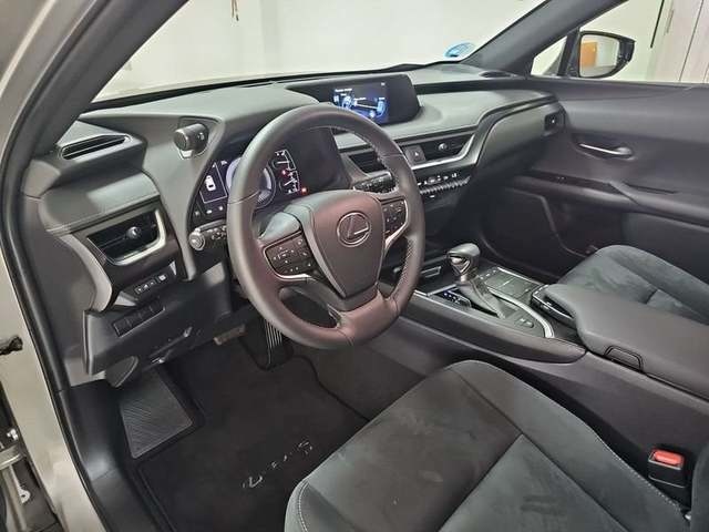 Lexus UX 250h Business 2WD 135 kW (184 CV) Vehículo usado en Madrid - 11 Lexus UX 250h Business 2WD 135 kW (184 CV) Vehículo usado en Madrid - 11