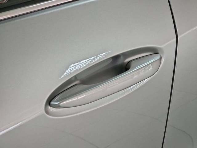 Lexus UX 250h Business 2WD 135 kW (184 CV) Vehículo usado en Madrid - 35 Lexus UX 250h Business 2WD 135 kW (184 CV) Vehículo usado en Madrid - 35