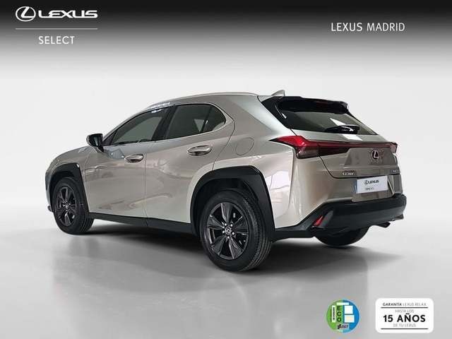 Lexus UX 250h Business 135 kW (184 CV) Vehículo usado en Madrid - 2