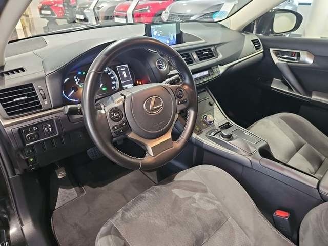 Lexus CT 200h Business 100 kW (136 CV) Vehículo usado en Madrid - 9 Lexus CT 200h Business 100 kW (136 CV) Vehículo usado en Madrid - 9