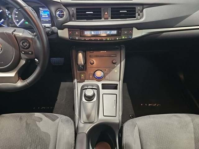 Lexus CT 200h Business 100 kW (136 CV) Vehículo usado en Madrid - 13 Lexus CT 200h Business 100 kW (136 CV) Vehículo usado en Madrid - 13