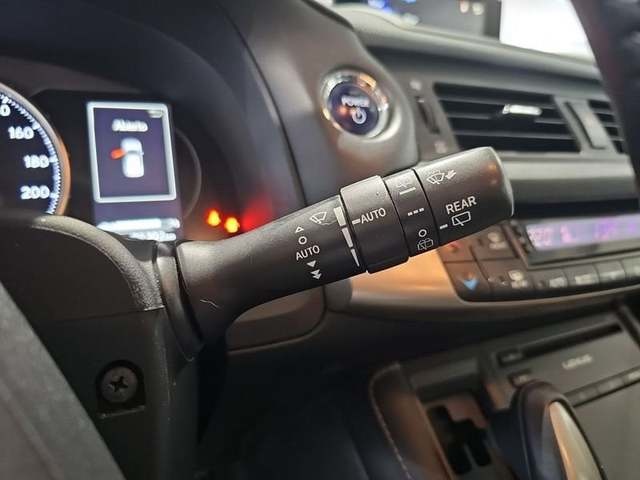 Lexus CT 200h Business 100 kW (136 CV) Vehículo usado en Madrid - 19 Lexus CT 200h Business 100 kW (136 CV) Vehículo usado en Madrid - 19