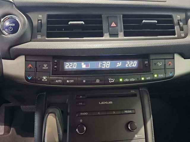 Lexus CT 200h Business 100 kW (136 CV) Vehículo usado en Madrid - 22