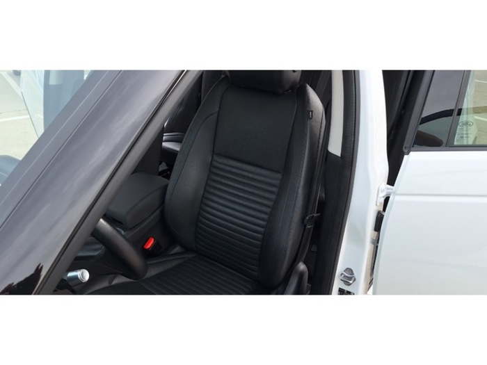 Land RoverDiscovery Sport 2.0D TD4 MHEV SE AWD Auto 120 kW (163 CV) Vehículo usado en Barcelona - 29 Land RoverDiscovery Sport 2.0D TD4 MHEV SE AWD Auto 120 kW (163 CV) Vehículo usado en Barcelona - 29