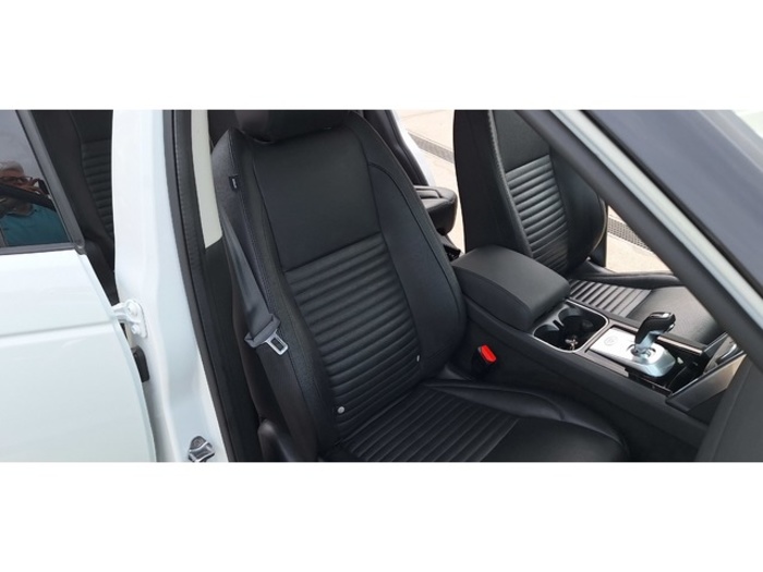 Land RoverDiscovery Sport 2.0D TD4 MHEV SE AWD Auto 120 kW (163 CV) Vehículo usado en Barcelona - 32 Land RoverDiscovery Sport 2.0D TD4 MHEV SE AWD Auto 120 kW (163 CV) Vehículo usado en Barcelona - 32