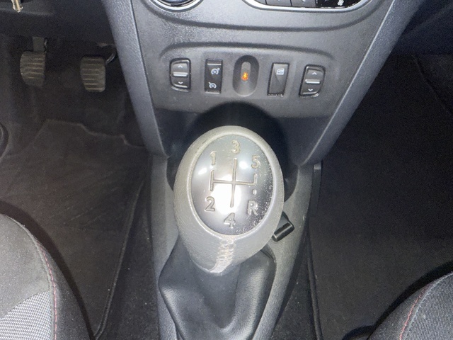 DaciaSandero Serie Limitada Xplore TCe 66 kW (90 CV) Vehículo usado en Barcelona - 11