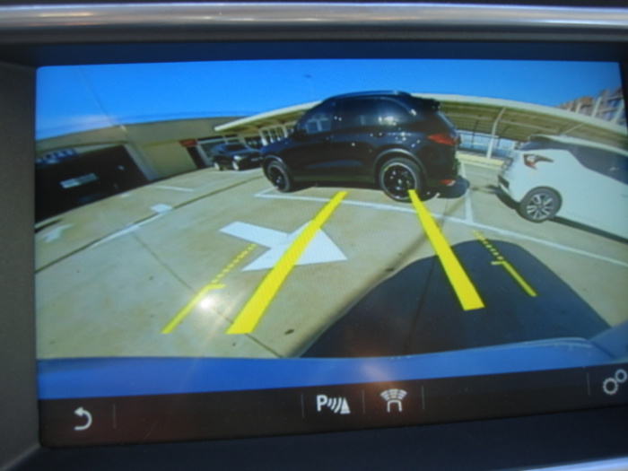 Land RoverRange Rover Evoque 2.0L TD4 SE 4x4 Auto 132 kW (180 CV) Vehículo usado en Barcelona - 27 Land RoverRange Rover Evoque 2.0L TD4 SE 4x4 Auto 132 kW (180 CV) Vehículo usado en Barcelona - 27