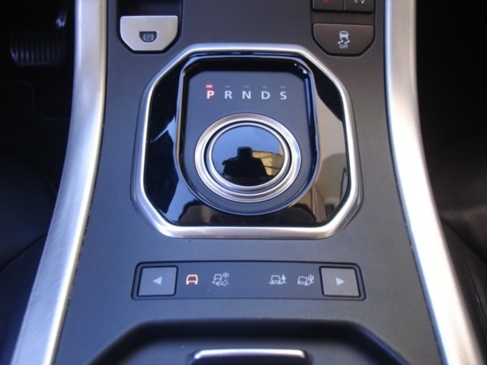 Land RoverRange Rover Evoque 2.0L TD4 SE 4x4 Auto 132 kW (180 CV) Vehículo usado en Barcelona - 29 Land RoverRange Rover Evoque 2.0L TD4 SE 4x4 Auto 132 kW (180 CV) Vehículo usado en Barcelona - 29