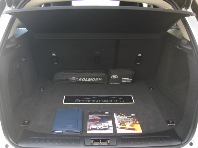 Land RoverRange Rover Evoque 2.0L TD4 SE 4x4 Auto 132 kW (180 CV) Vehículo usado en Barcelona - 31