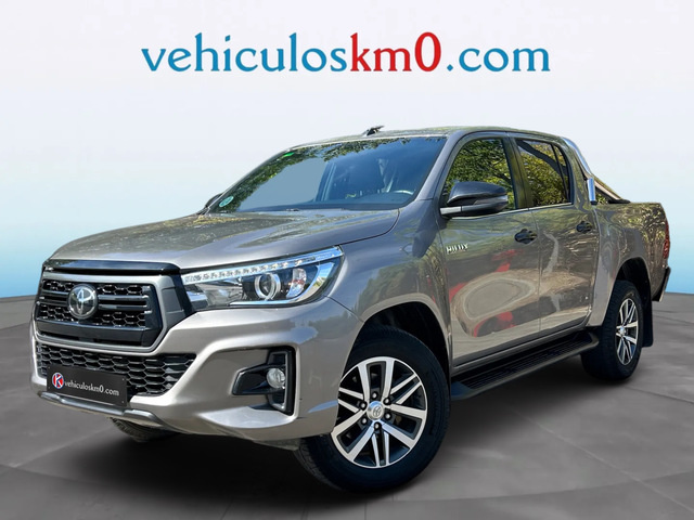 ToyotaHilux 2.4 D-4D Doble Cabina Legend Black A/T 110 kW (150 CV)