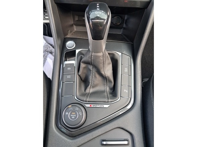 VolkswagenTiguan R-Line 2.0 TDI 4Motion 110 kW (150 CV) DSG Vehículo usado en Barcelona - 13