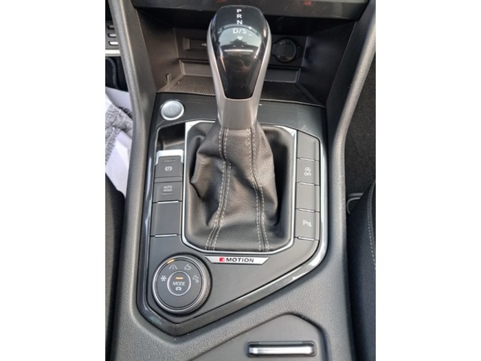 VolkswagenTiguan R-Line 2.0 TDI 4Motion 110 kW (150 CV) DSG Vehículo usado en Barcelona - 13 VolkswagenTiguan R-Line 2.0 TDI 4Motion 110 kW (150 CV) DSG Vehículo usado en Barcelona - 13