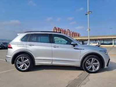 Volkswagen Tiguan R-Line 2.0 TDI 4Motion 110 kW (150 CV) DSG Volkswagen Tiguan R-Line 2.0 TDI 4Motion 110 kW (150 CV) DSG
