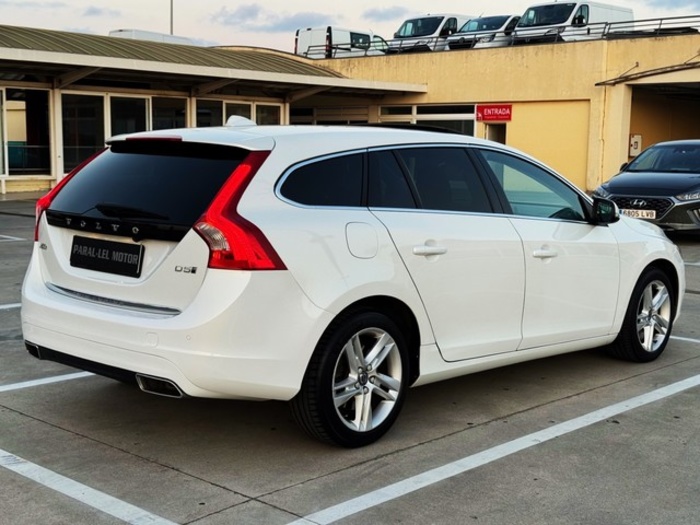 VolvoV60 D6 Híbrido AWD Auto 210 kW (285 CV) Vehículo usado en Barcelona - 3 VolvoV60 D6 Híbrido AWD Auto 210 kW (285 CV) Vehículo usado en Barcelona - 3