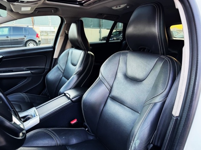 VolvoV60 D6 Híbrido AWD Auto 210 kW (285 CV) Vehículo usado en Barcelona - 4 VolvoV60 D6 Híbrido AWD Auto 210 kW (285 CV) Vehículo usado en Barcelona - 4