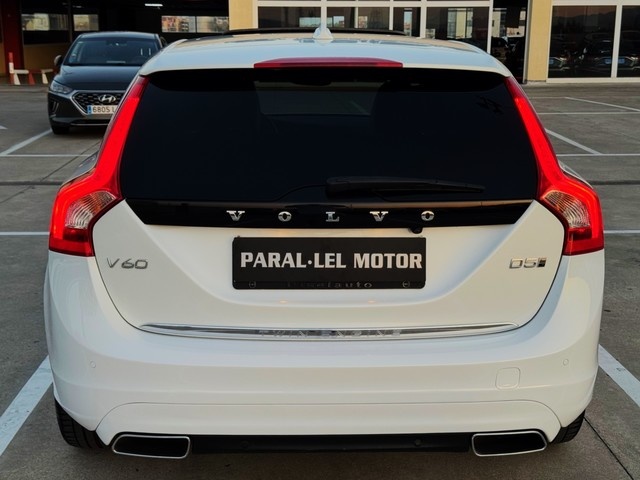 VolvoV60 D6 Híbrido AWD Auto 210 kW (285 CV) Vehículo usado en Barcelona - 7