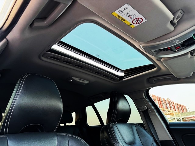 VolvoV60 D6 Híbrido AWD Auto 210 kW (285 CV) Vehículo usado en Barcelona - 12