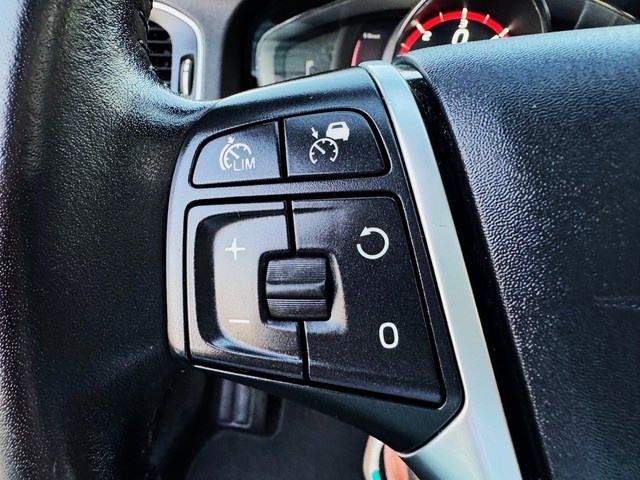 VolvoV60 D6 Híbrido AWD Auto 210 kW (285 CV) Vehículo usado en Barcelona - 18 VolvoV60 D6 Híbrido AWD Auto 210 kW (285 CV) Vehículo usado en Barcelona - 18