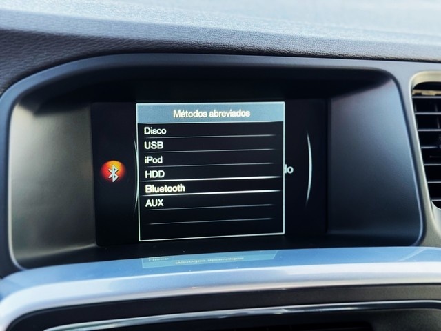 VolvoV60 D6 Híbrido AWD Auto 210 kW (285 CV) Vehículo usado en Barcelona - 24