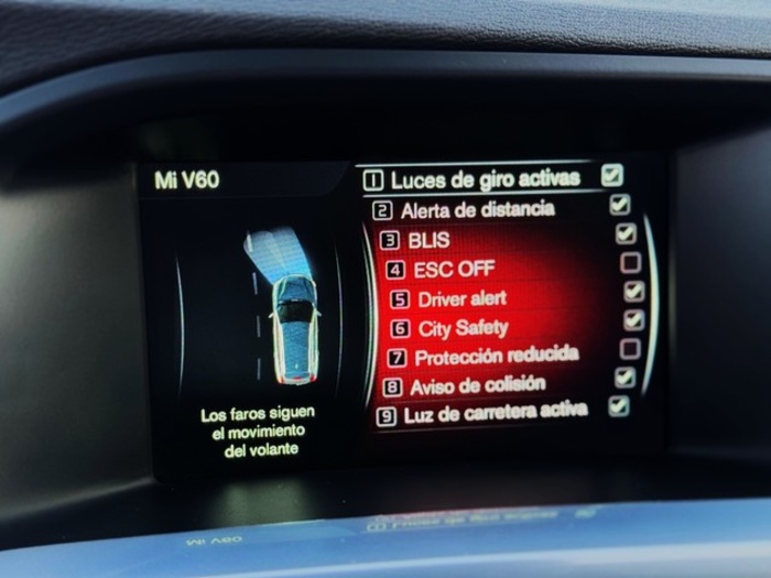 VolvoV60 D6 Híbrido AWD Auto 210 kW (285 CV) Vehículo usado en Barcelona - 27 VolvoV60 D6 Híbrido AWD Auto 210 kW (285 CV) Vehículo usado en Barcelona - 27