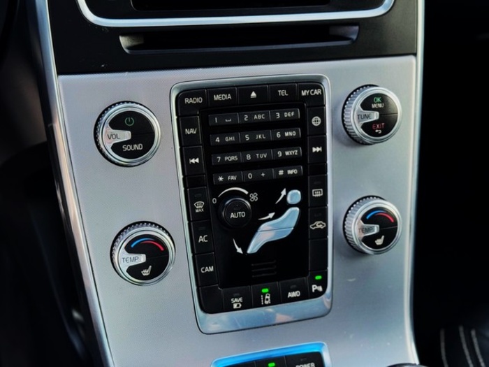 VolvoV60 D6 Híbrido AWD Auto 210 kW (285 CV) Vehículo usado en Barcelona - 28 VolvoV60 D6 Híbrido AWD Auto 210 kW (285 CV) Vehículo usado en Barcelona - 28