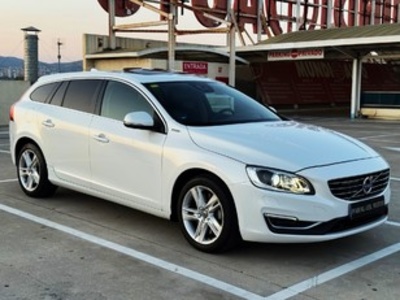 Volvo V60 D6 Híbrido AWD Auto 210 kW (285 CV) Volvo V60 D6 Híbrido AWD Auto 210 kW (285 CV)