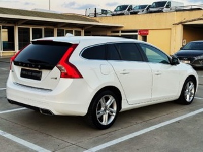 Volvo V60 D6 Híbrido AWD Auto 210 kW (285 CV) Volvo V60 D6 Híbrido AWD Auto 210 kW (285 CV)