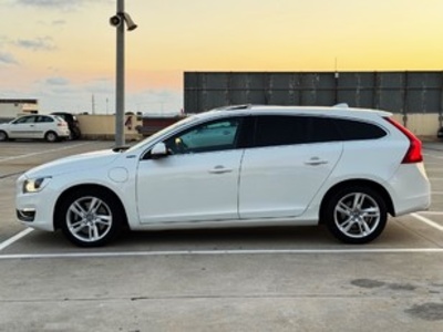 Volvo V60 D6 Híbrido AWD Auto 210 kW (285 CV) Volvo V60 D6 Híbrido AWD Auto 210 kW (285 CV)