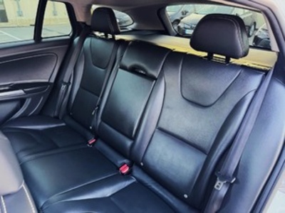 Volvo V60 D6 Híbrido AWD Auto 210 kW (285 CV) Volvo V60 D6 Híbrido AWD Auto 210 kW (285 CV)