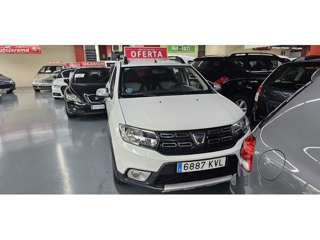 DaciaSandero Stepway Comfort TCe 66 kW (90 CV) Vehículo usado en Barcelona - 2