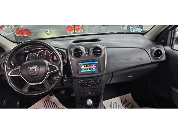 DaciaSandero Stepway Comfort TCe 66 kW (90 CV) Vehículo usado en Barcelona - 7 DaciaSandero Stepway Comfort TCe 66 kW (90 CV) Vehículo usado en Barcelona - 7