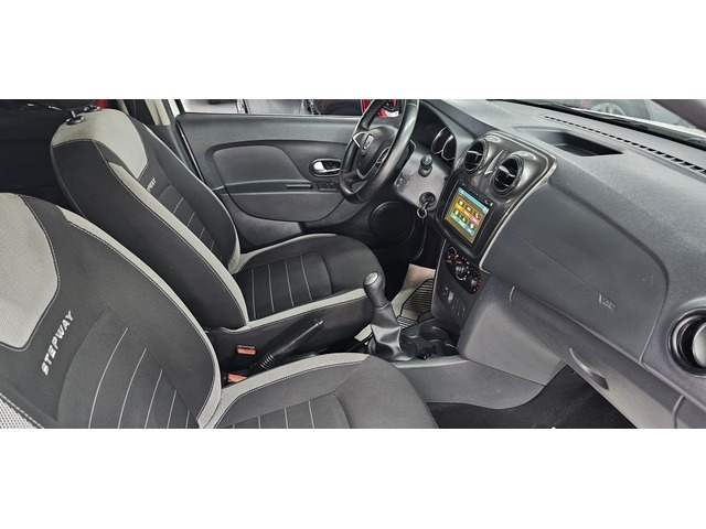 DaciaSandero Stepway Comfort TCe 66 kW (90 CV) Vehículo usado en Barcelona - 9