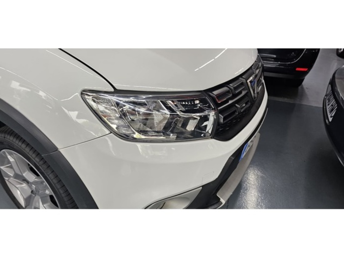 DaciaSandero Stepway Comfort TCe 66 kW (90 CV) Vehículo usado en Barcelona - 13 DaciaSandero Stepway Comfort TCe 66 kW (90 CV) Vehículo usado en Barcelona - 13