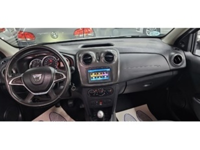 Dacia Sandero Stepway Comfort TCe 66 kW (90 CV) Dacia Sandero Stepway Comfort TCe 66 kW (90 CV)