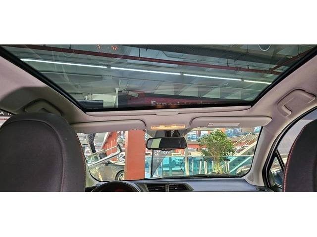 ToyotaYaris 100 Active MultiDrive 73 kW (99 CV) Vehículo usado en Barcelona - 8