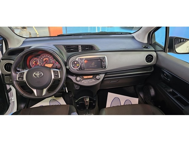 ToyotaYaris 100 Active MultiDrive 73 kW (99 CV) Vehículo usado en Barcelona - 12