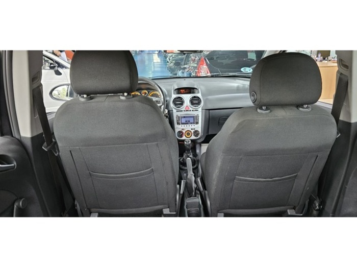 OpelCorsa 1.2 Selective Easytronic 63 kW (85 CV) Vehículo usado en Barcelona - 14 OpelCorsa 1.2 Selective Easytronic 63 kW (85 CV) Vehículo usado en Barcelona - 14