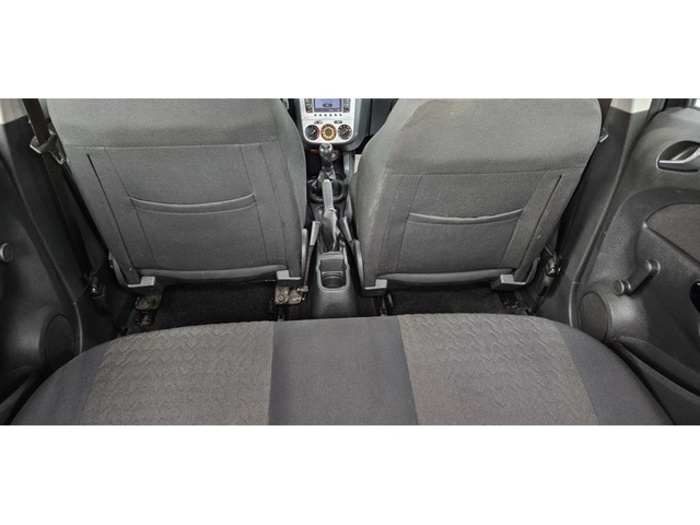 OpelCorsa 1.2 Selective Easytronic 63 kW (85 CV) Vehículo usado en Barcelona - 15 OpelCorsa 1.2 Selective Easytronic 63 kW (85 CV) Vehículo usado en Barcelona - 15