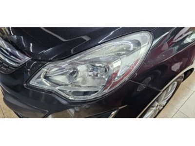 Opel Corsa 1.2 Selective Easytronic 63 kW (85 CV) Opel Corsa 1.2 Selective Easytronic 63 kW (85 CV)
