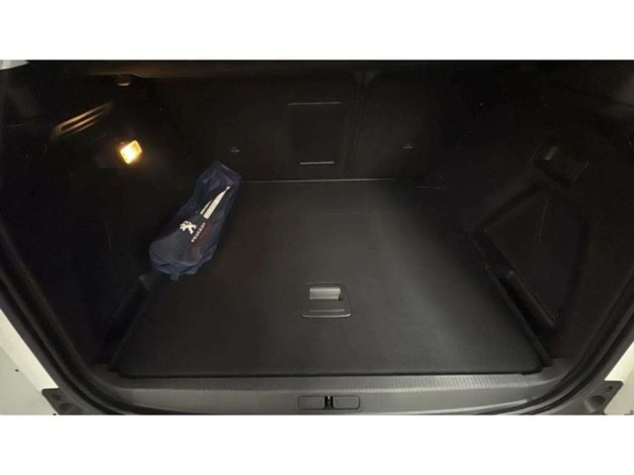 Peugeot3008 PureTech 130 S&S Active 96 kW (130 CV) Vehículo usado en Barcelona - 18 Peugeot3008 PureTech 130 S&S Active 96 kW (130 CV) Vehículo usado en Barcelona - 18