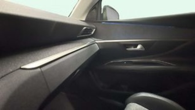 Peugeot 3008 PureTech 130 S&S Active 96 kW (130 CV) Peugeot 3008 PureTech 130 S&S Active 96 kW (130 CV)