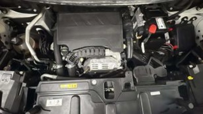 Peugeot 3008 PureTech 130 S&S Active 96 kW (130 CV) Peugeot 3008 PureTech 130 S&S Active 96 kW (130 CV)